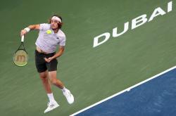 lol高校认证-世界网球队强势英国网球队，西西帕斯送出助攻的简单介绍