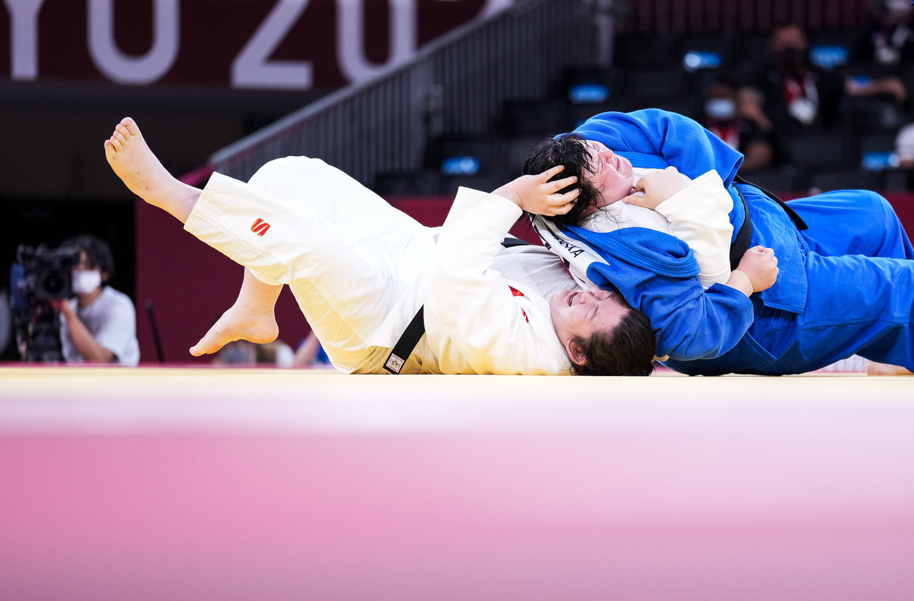 美国女足遭遇挫折，憾失十六强资格的简单介绍