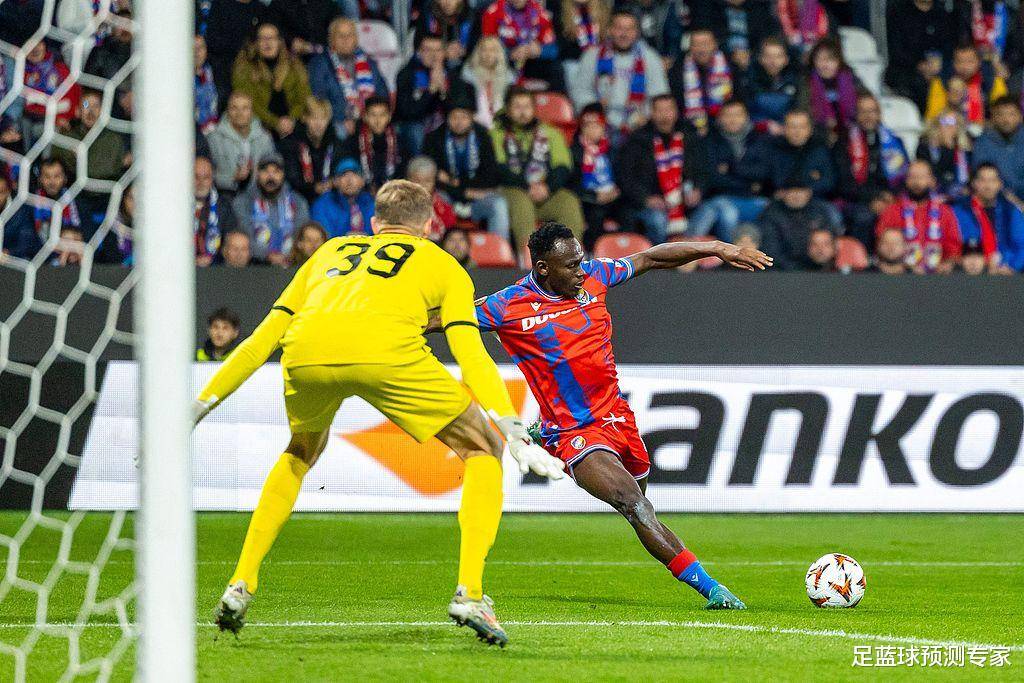 拉齐奥主帅点赞球队表现,赞扬球员拼搏精神 拉齐奥主帅点赞球队表现,赞扬球员拼搏精神