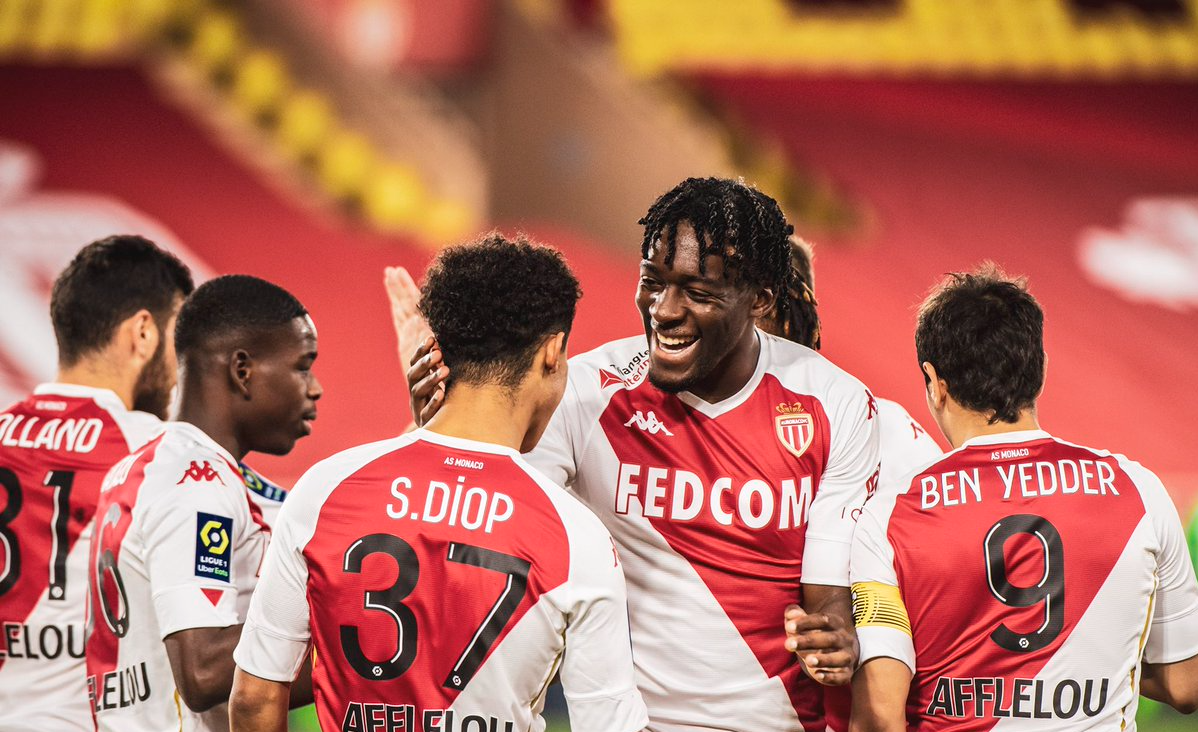 南特队在法甲联赛中逐渐崭露头角