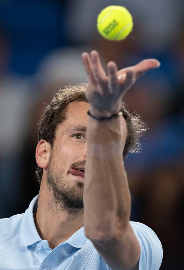 关于世界网球队横扫西班牙网球队，梅德韦杰夫完成帽子戏法的信息