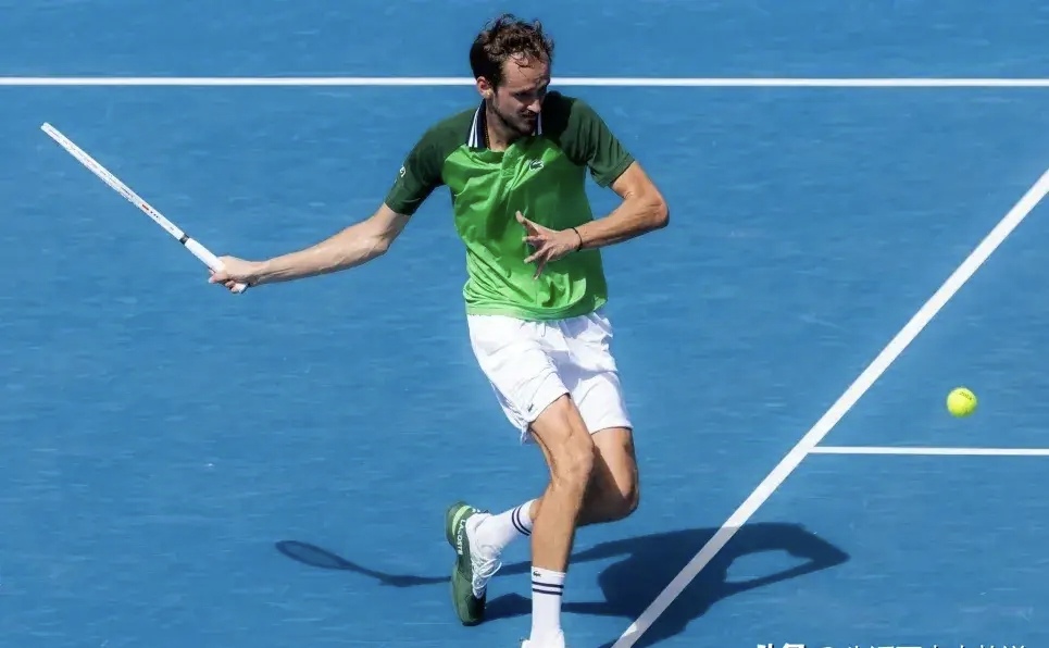 包含意大利网球队横扫德国网球队,梅德韦杰夫制霸全场的词条 包含意大利网球队横扫德国网球队,梅德韦杰夫制霸全场的词条