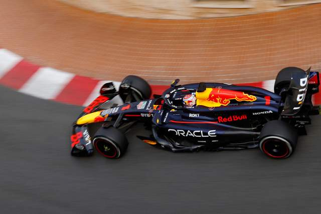 哈斯车队横扫法拉利，汉密尔顿关键制胜的简单介绍